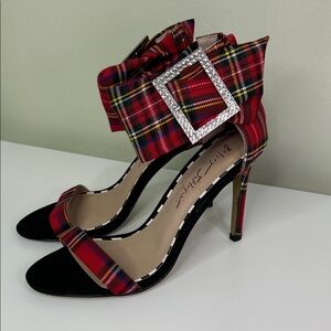 NWOT Betsey Johnson “Rarity” Plaid Bow Heels – 8M